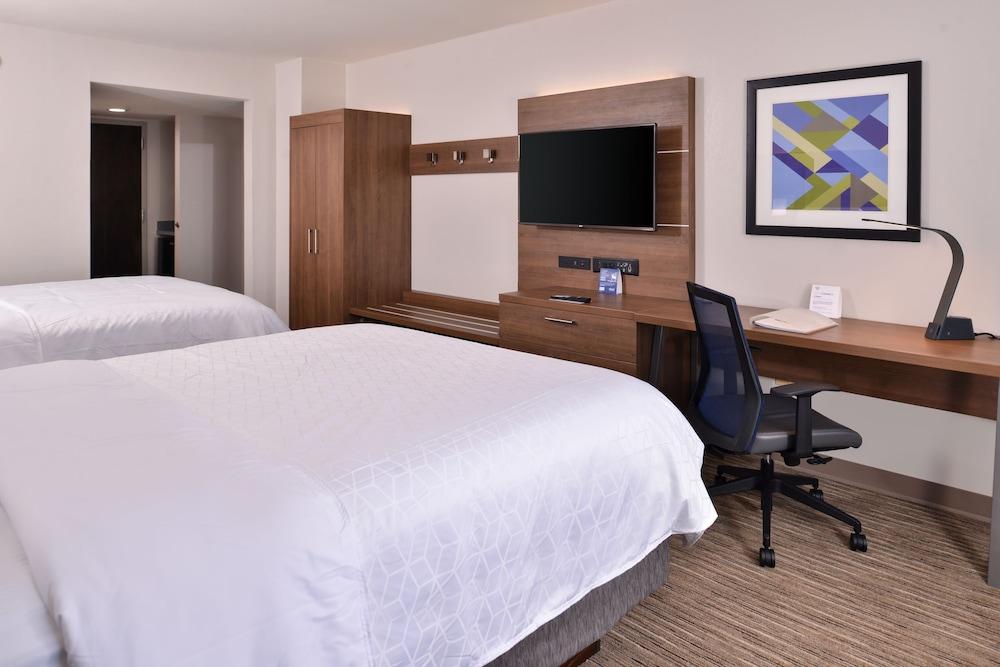Holiday Inn Express Hotel & Suites Mesquite by IHG photo 13
