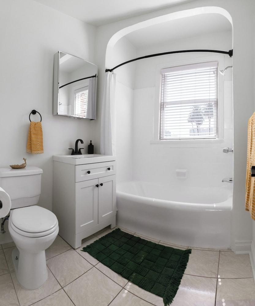 The Nirvana Apartment Hotel photo 6