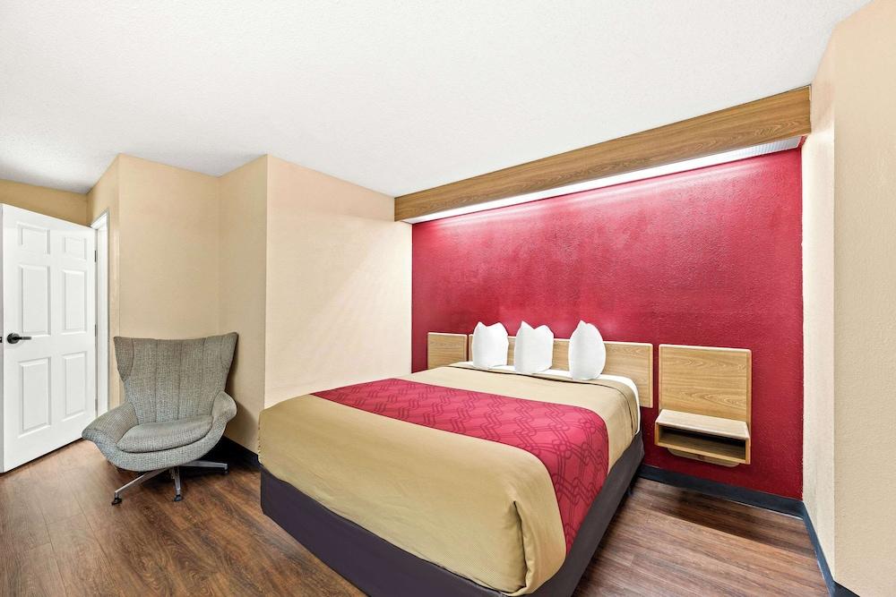 Econo Lodge London North photo 24