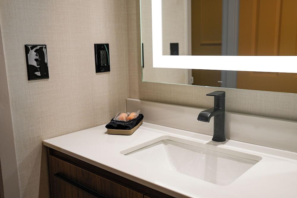 The Boulevard Hotel photo 27