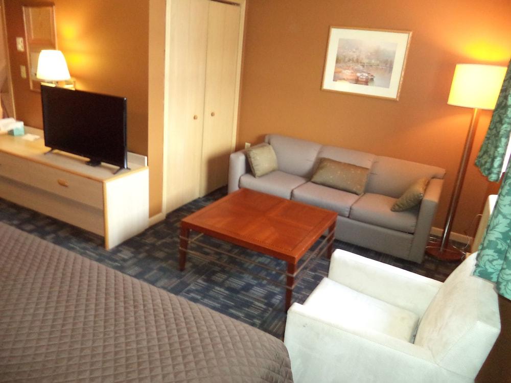 Lakeside Motor Inn photo 28