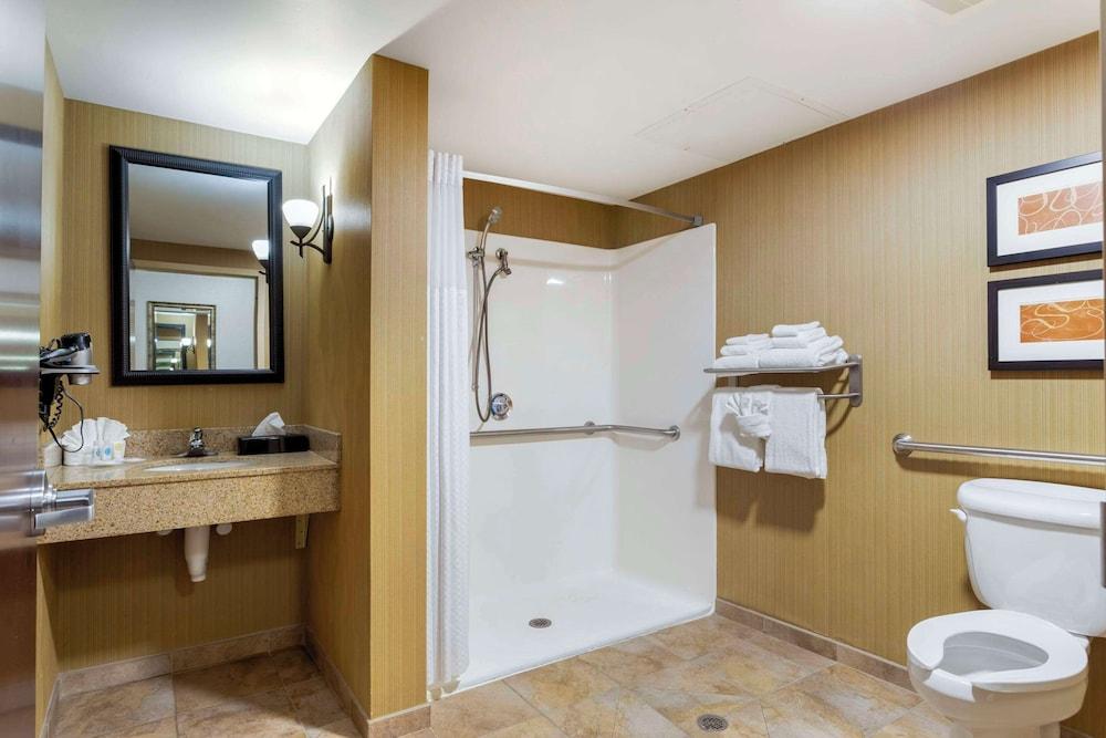 Comfort Suites Kodak Sevierville photo 5