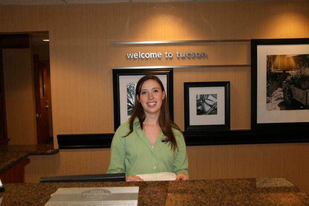 Hampton Inn & Suites Tucson East/Williams Center photo 4