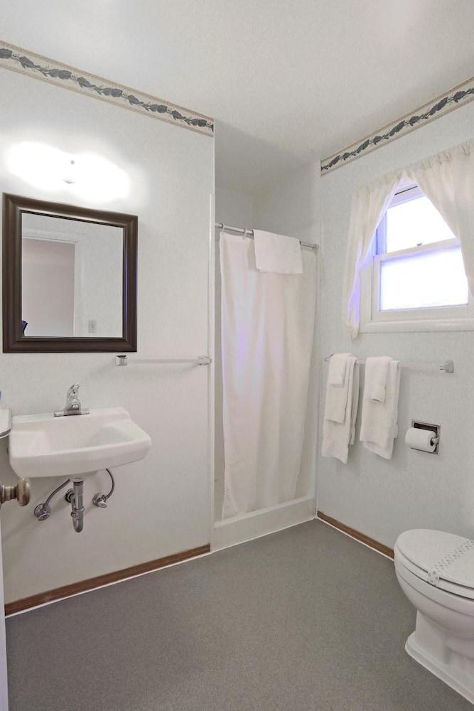 Blue Mountain Hotel photo 16