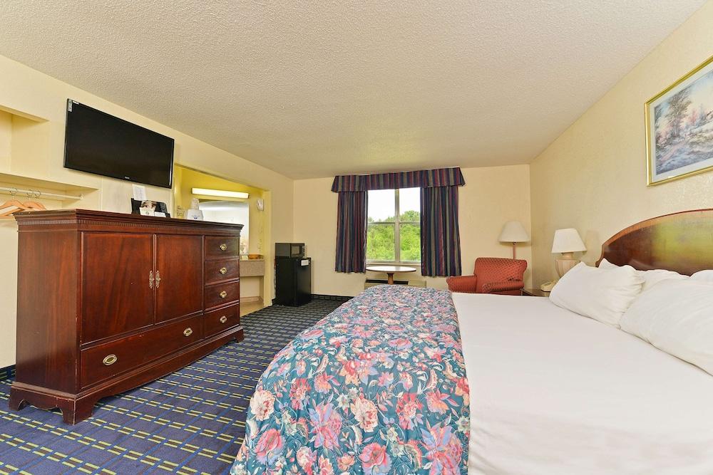 Americas Best Value Inn & Suites South Boston photo 4