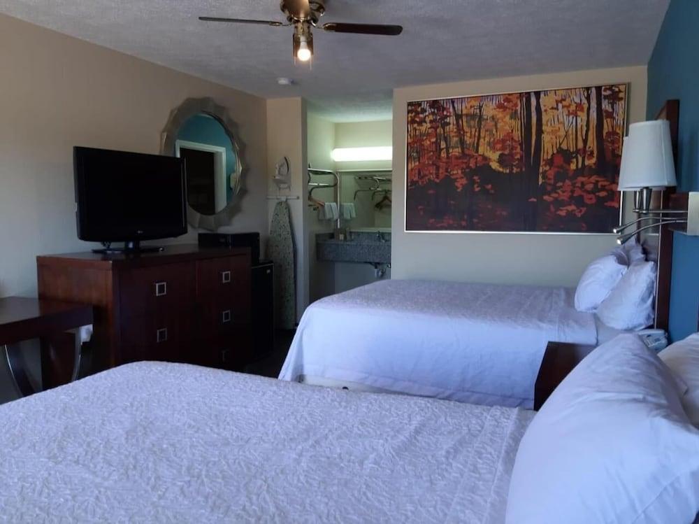Deerfield Inn photo 25