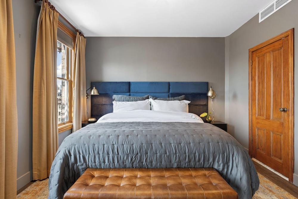 The Historic Blue Moon Hotel - NYC photo 25