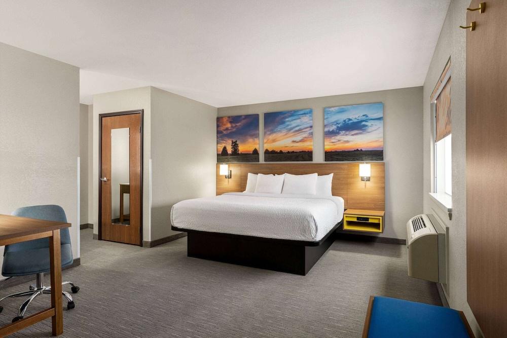 Days Inn by Wyndham Washington Court House photo 24