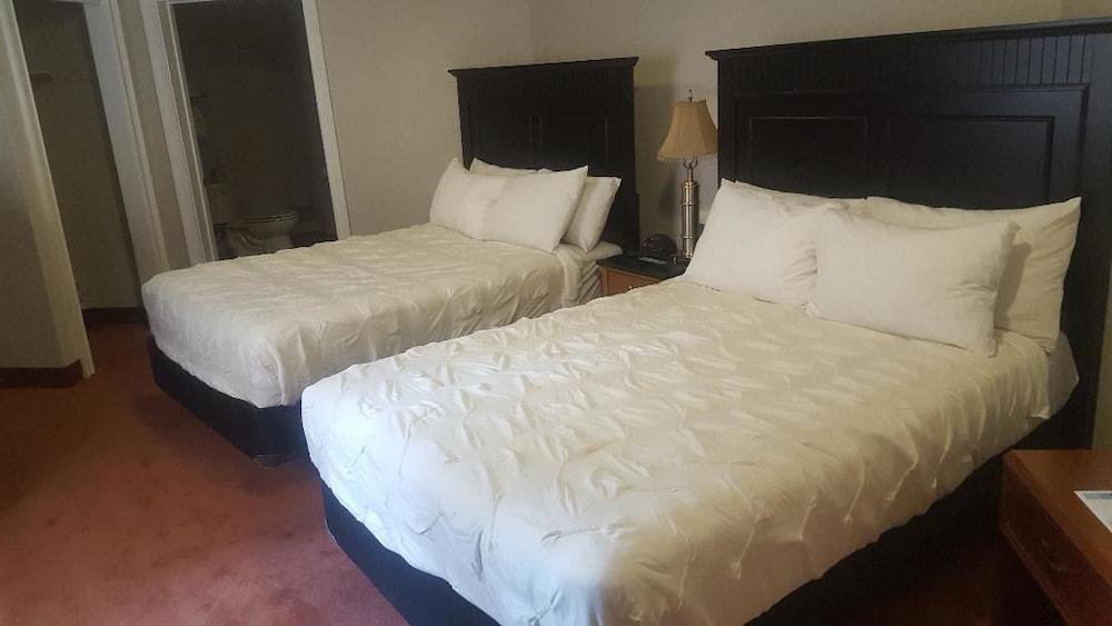 Cedar Park Whirlpool Suites photo 4