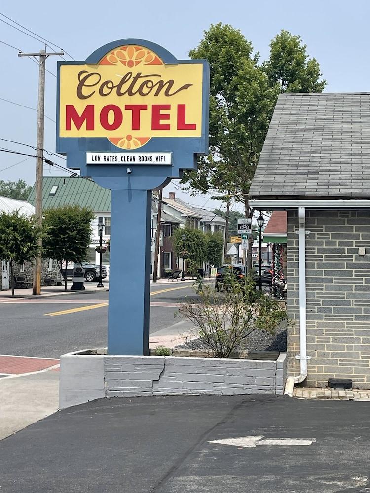 Colton Motel Gettysburg photo 1