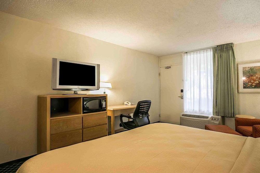 Quality Inn Sumter photo 14