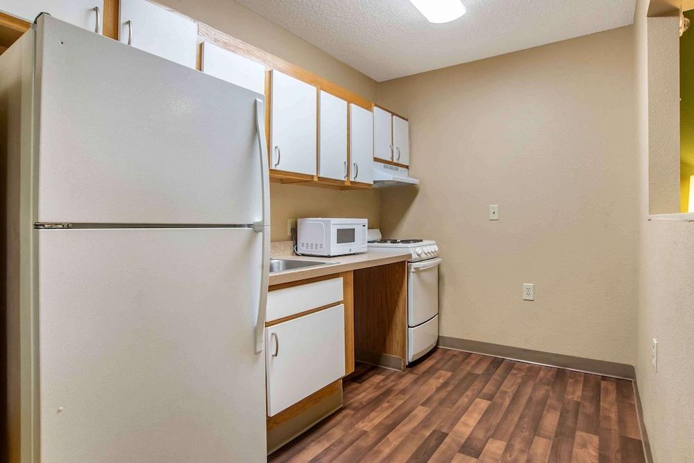 Suburban Studios Montgomery East I-85 photo 12