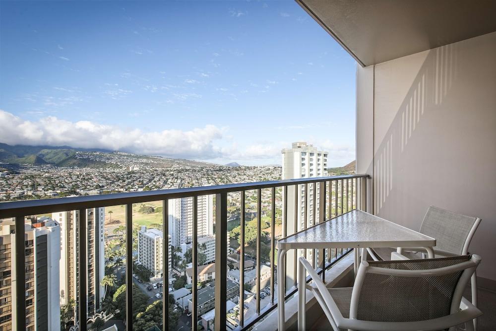 Aston Waikiki Sunset photo 41