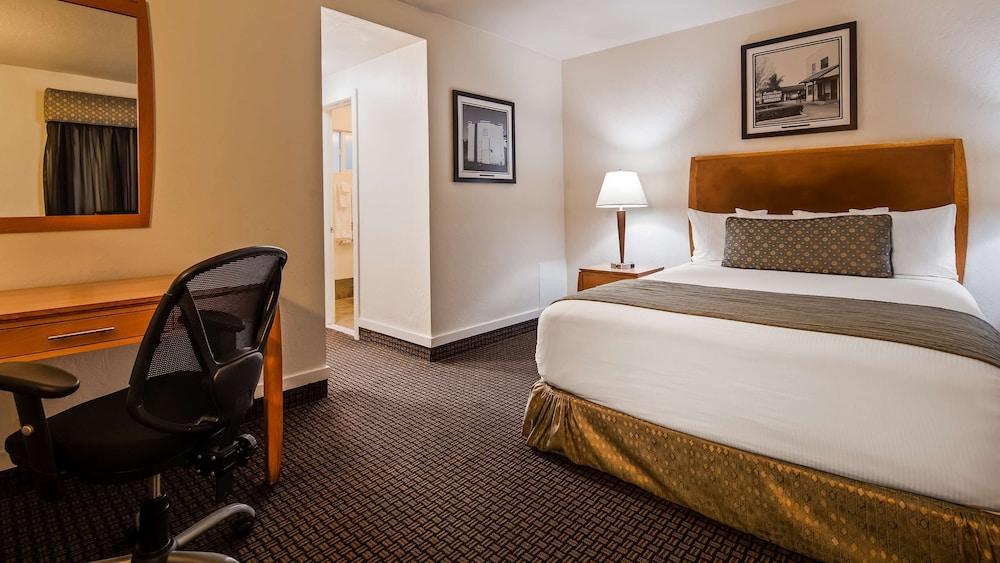 Best Western Pine Tree Motel photo 12