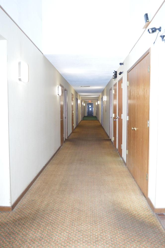 Old Towne Motel photo 45