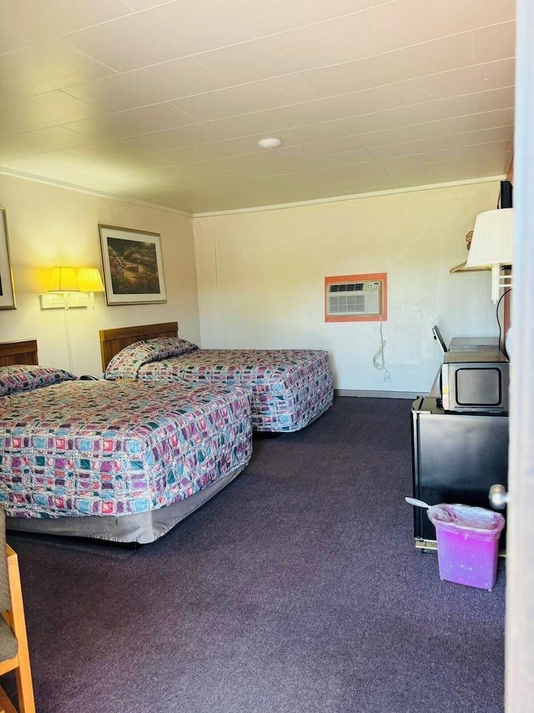 Budget Inn photo 10