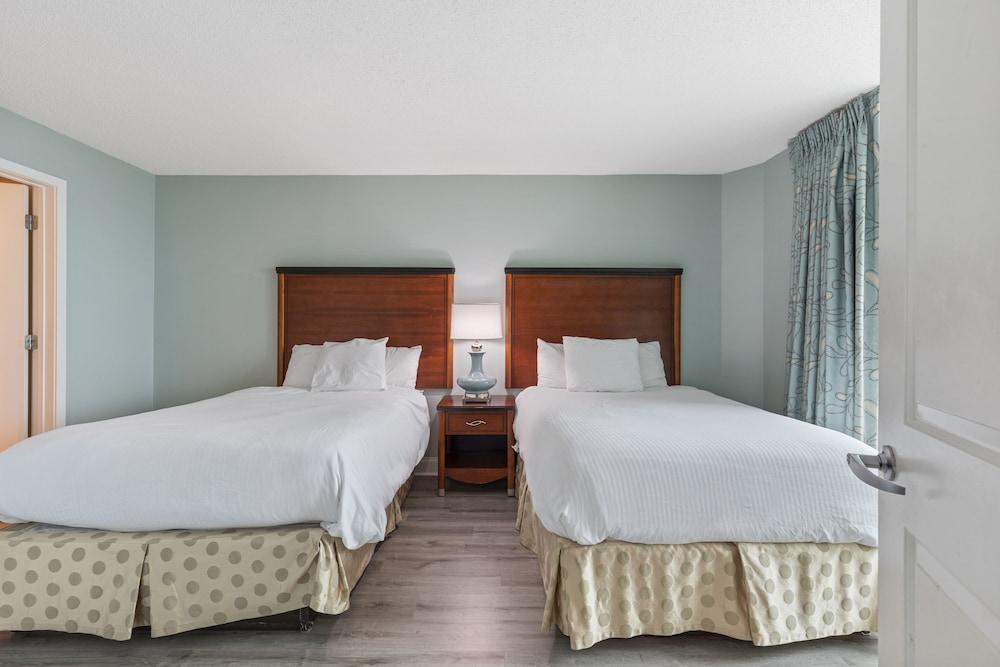 Sandy Beach Oceanfront Resort photo 83
