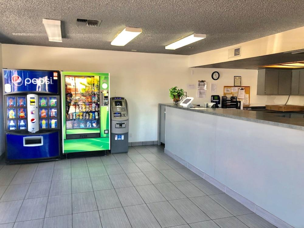 Siegel Slots and Suites photo 2
