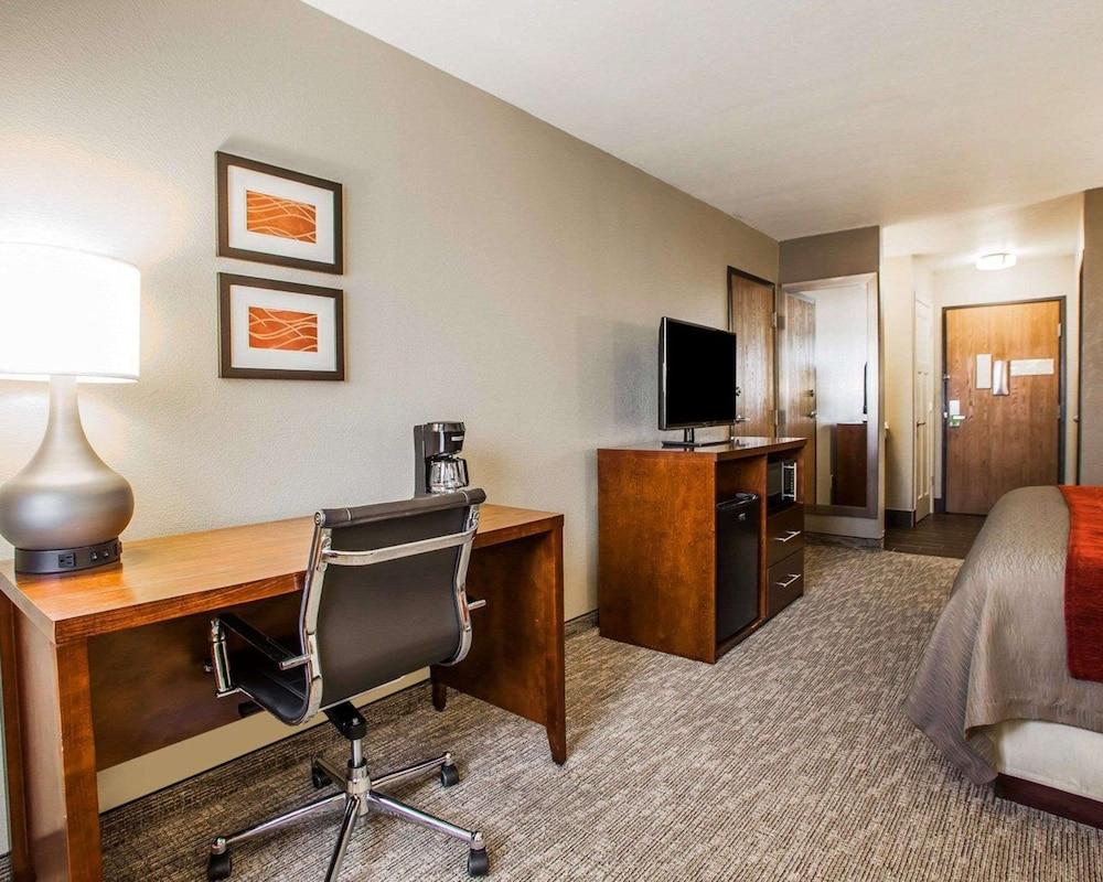 Comfort Inn Marshalltown South photo 13