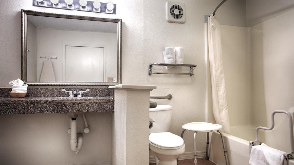 Best Western Palestine Inn photo 20