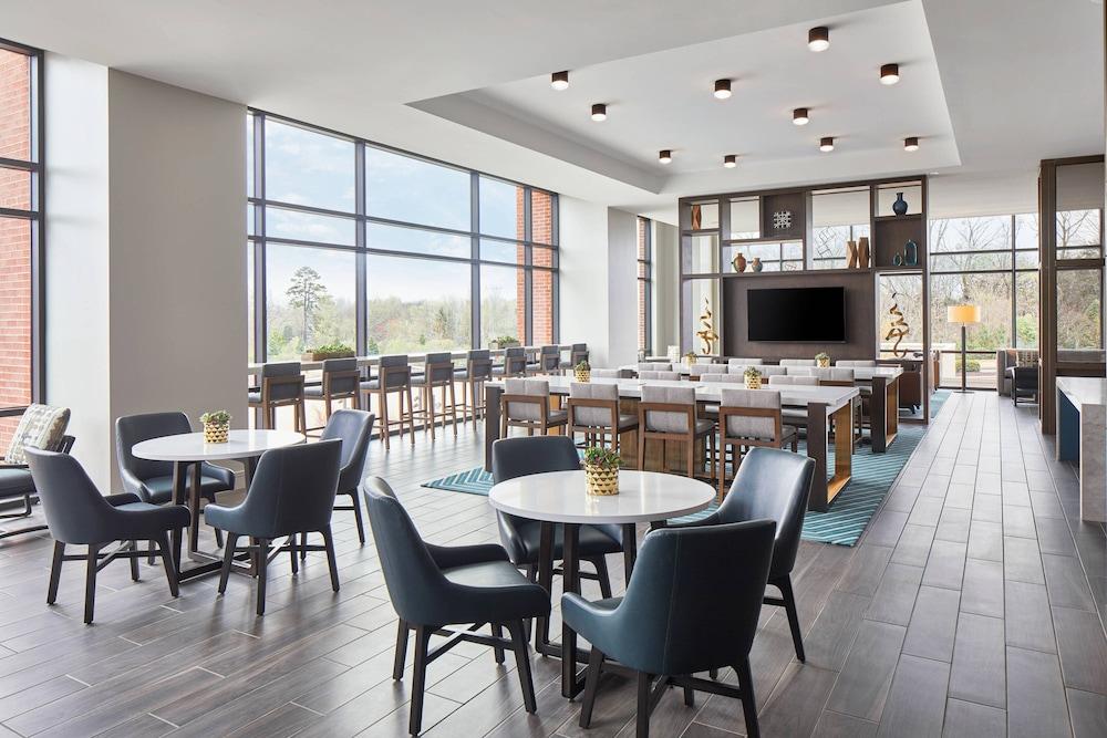 UNC Charlotte Marriott Hotel & Conference Center photo 44