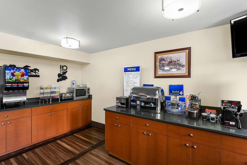 Best Western Rose Quartz Inn photo 26
