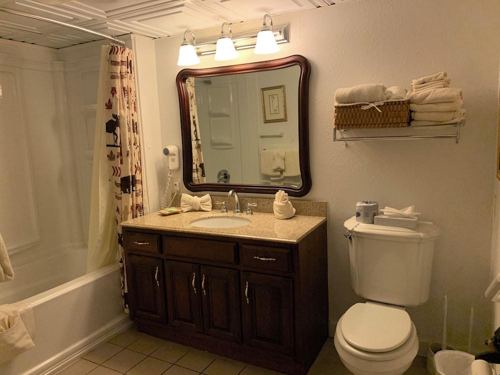 Oak Square Rentals photo 97