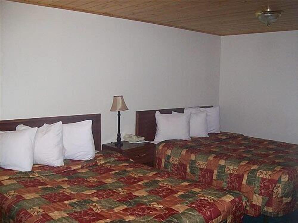Sagebrush Inn photo 7