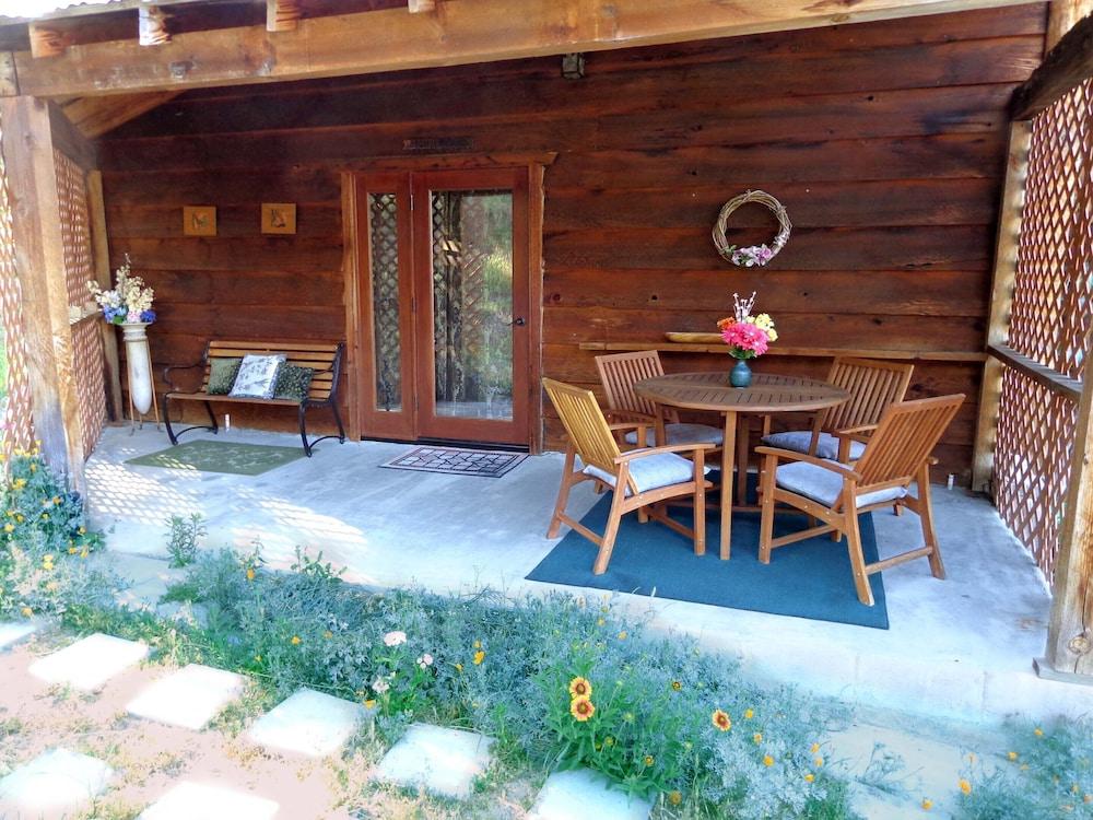 Evergreen Haus photo 29