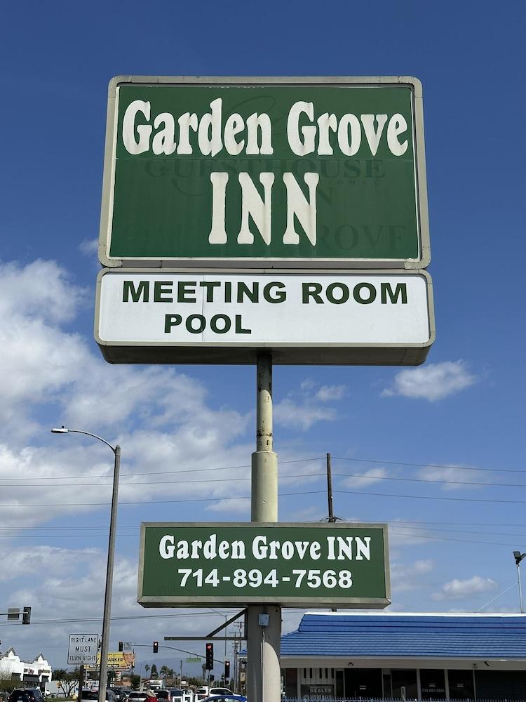 Garden Grove Inn photo 7