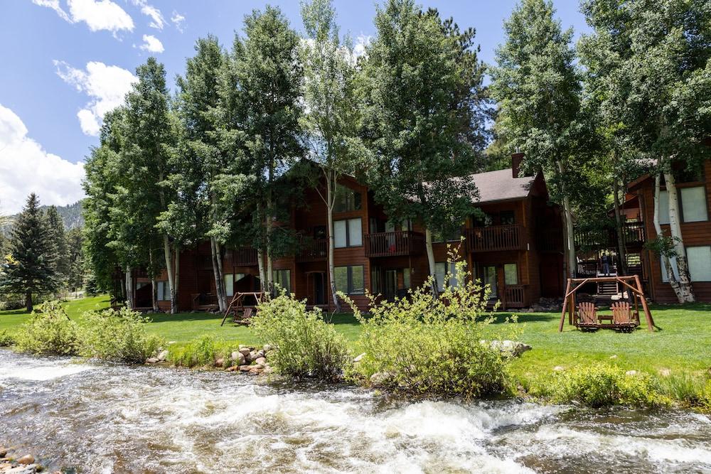 Aspen Winds on Fall River photo 47