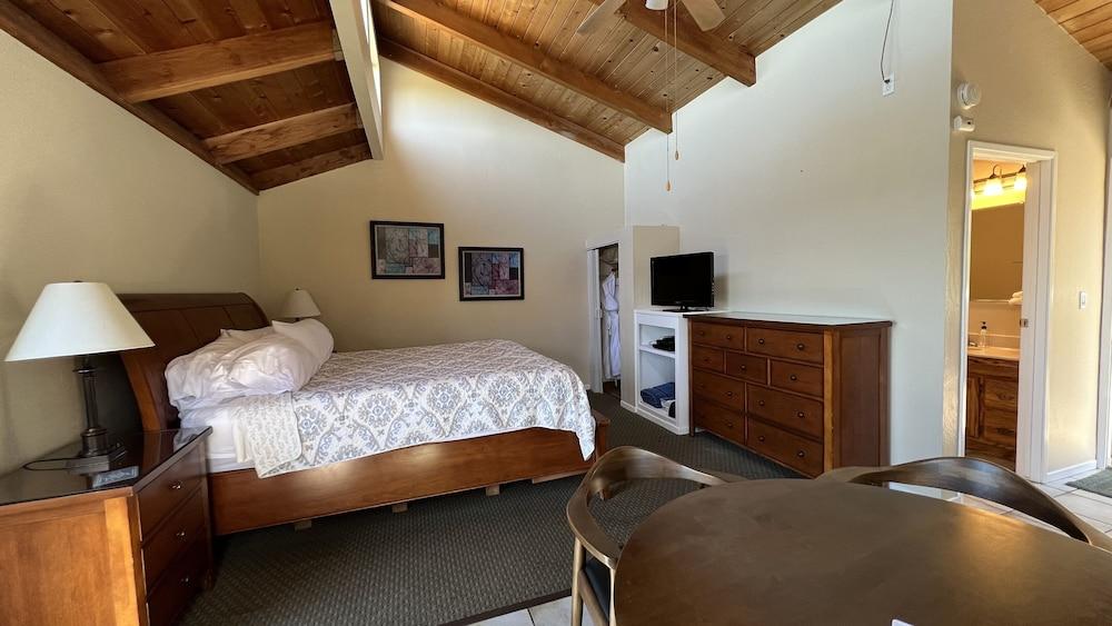 Fort Ross Lodge photo 47