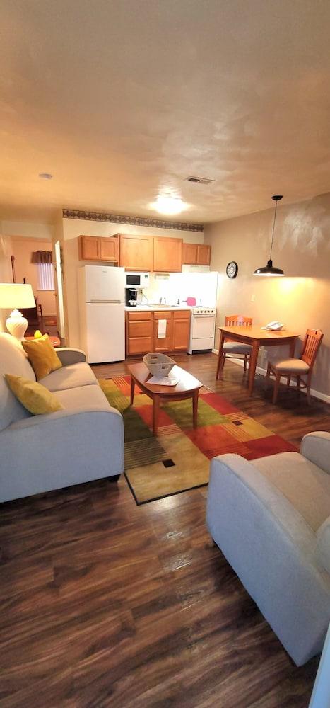 Affordable Corporate Suites - Florist Road photo 14