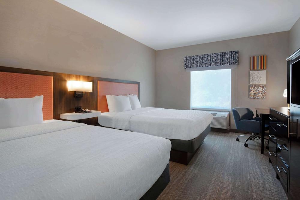 Hampton Inn & Suites Harvey/New Orleans West Bank photo 8