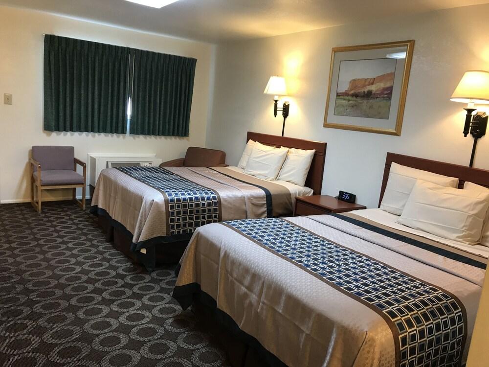 Canyonlands Motor Inn photo 20