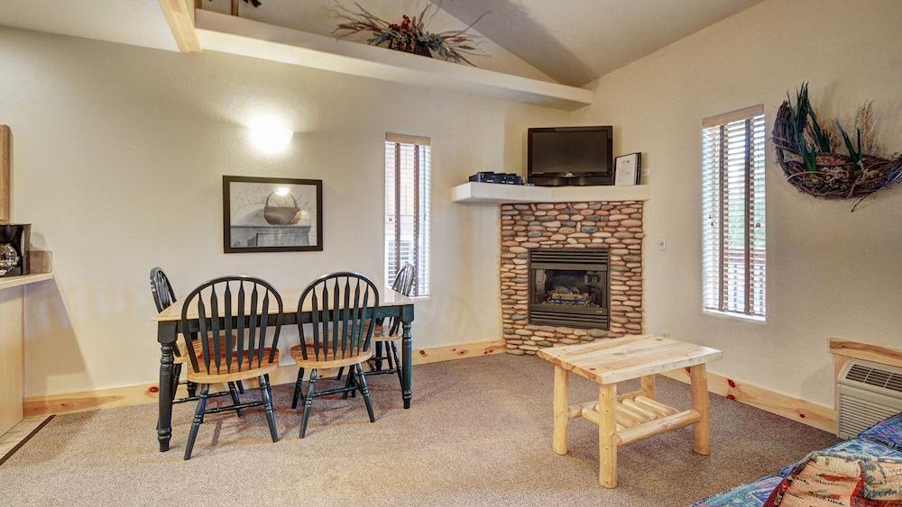 Eagle Fire Lodge & Cabins photo 64