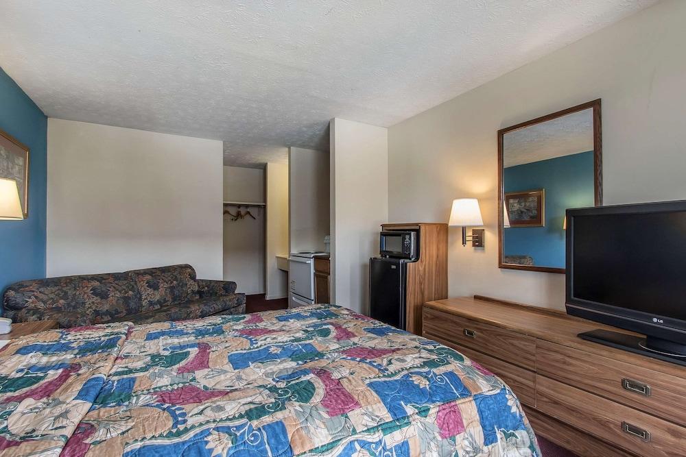 Rodeway Inn Jackson Northwest photo 18