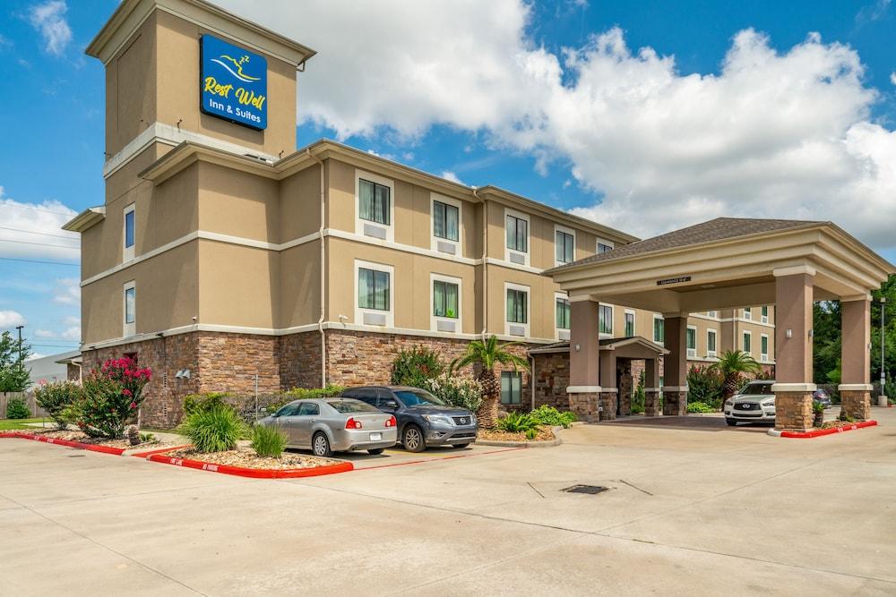 Rest Well Inn & Suites photo 1