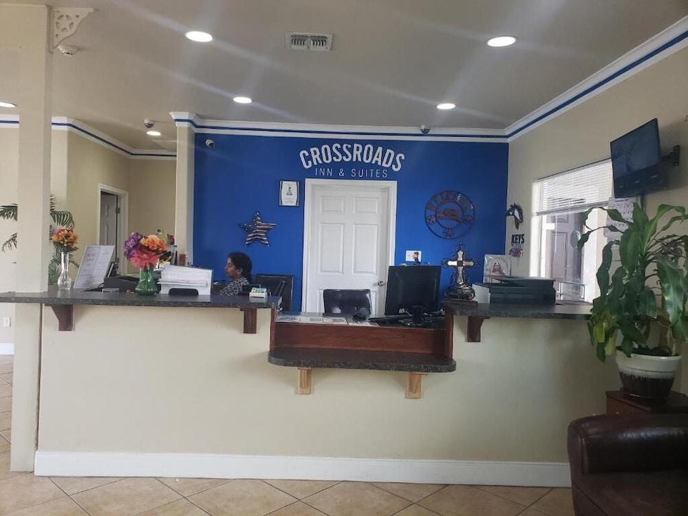 Crossroads Inn & Suites photo 25