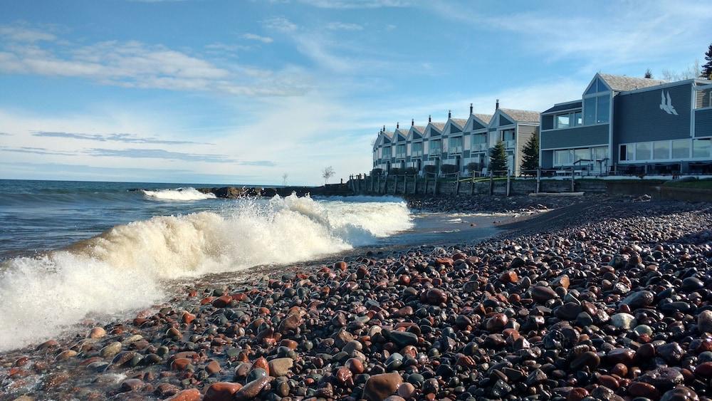 Bluefin Bay on Lake Superior photo 60