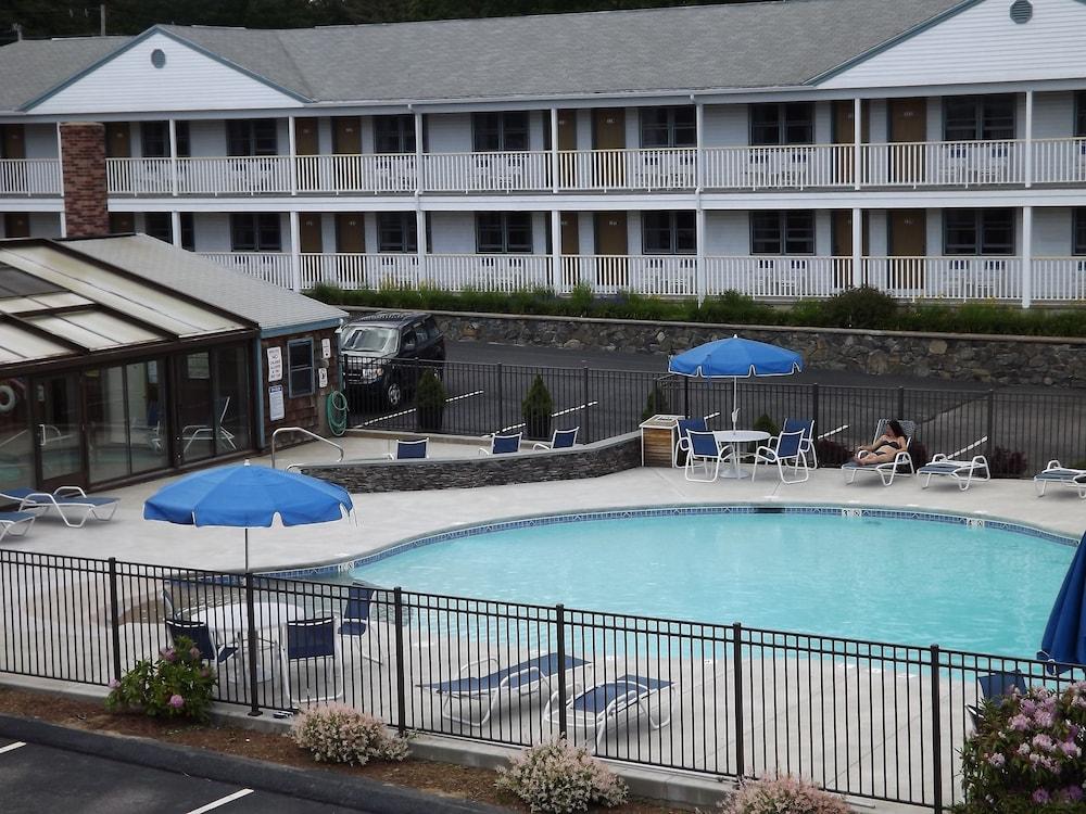 The Mariner Resort photo 2