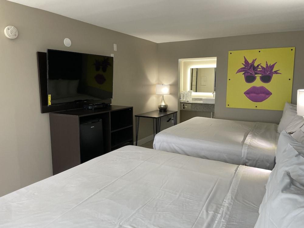 Seaside Sands Inn photo 57