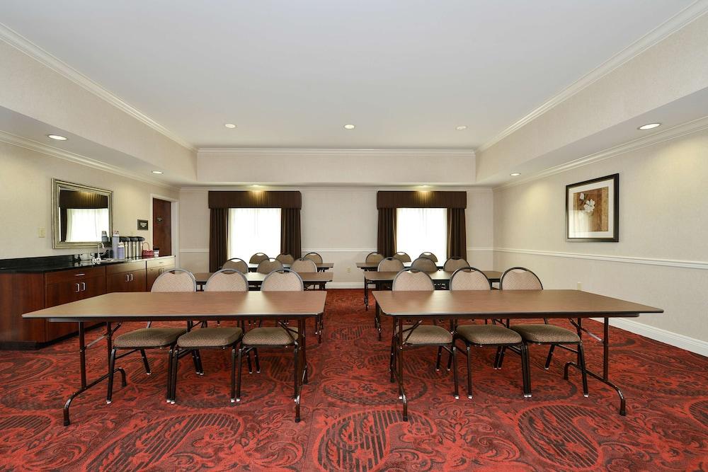 Best Western Plus Louisa photo 33