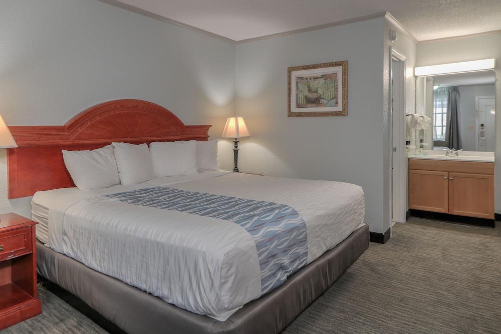 Belle Aire Motel photo 7