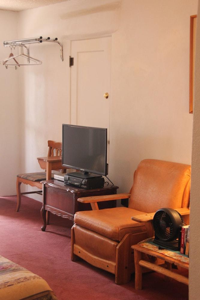 Black Bear Inn photo 66