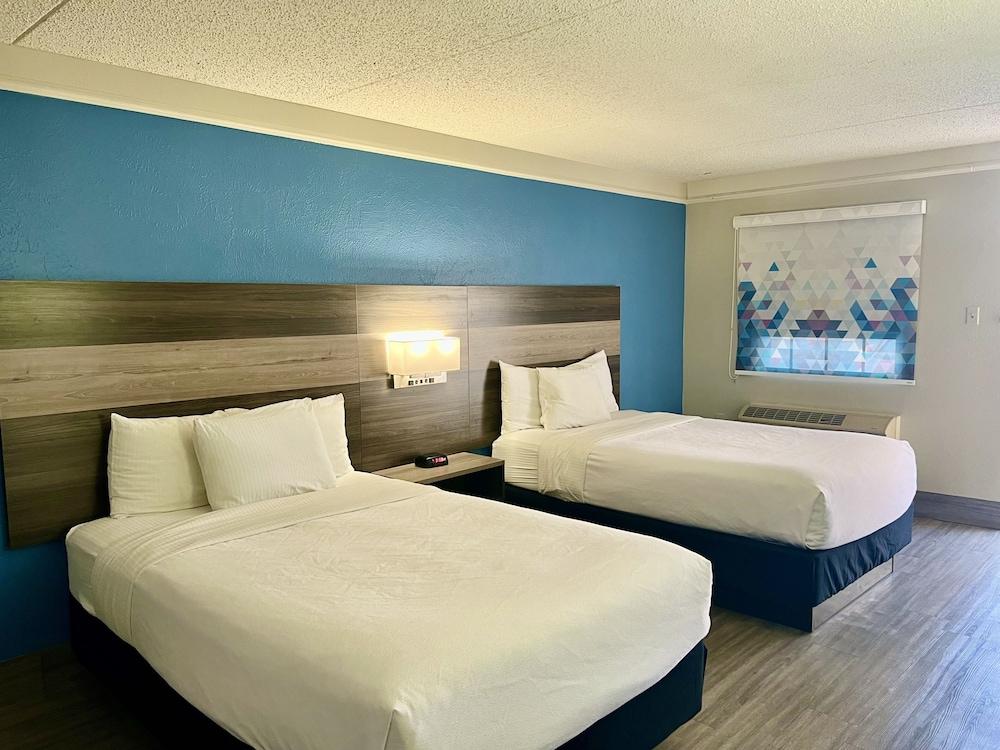 La Quinta Inn by Wyndham Denver Northglenn photo 3