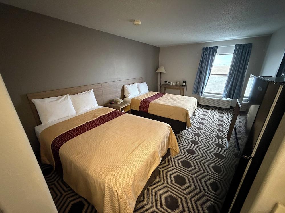 Relax Inn & Suites photo 19