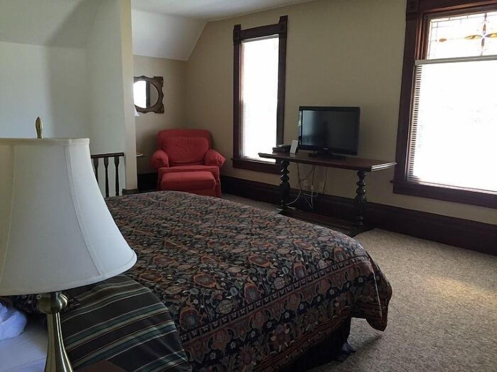 Harbor Light Inn photo 66