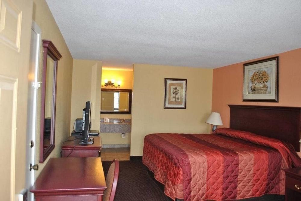 Executive Inn photo 14
