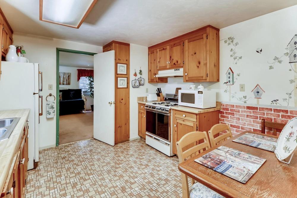 Piety Hill Cottages photo 17